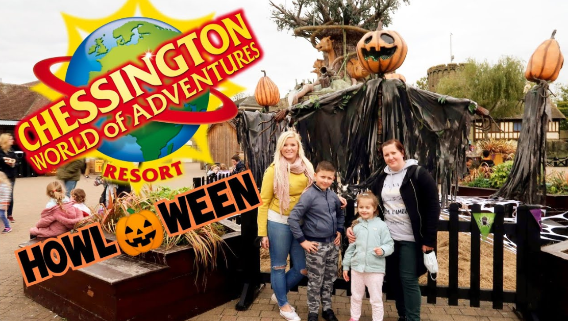 Title card for Chessington World of Adventures Halloween event, titled Howl'o'ween